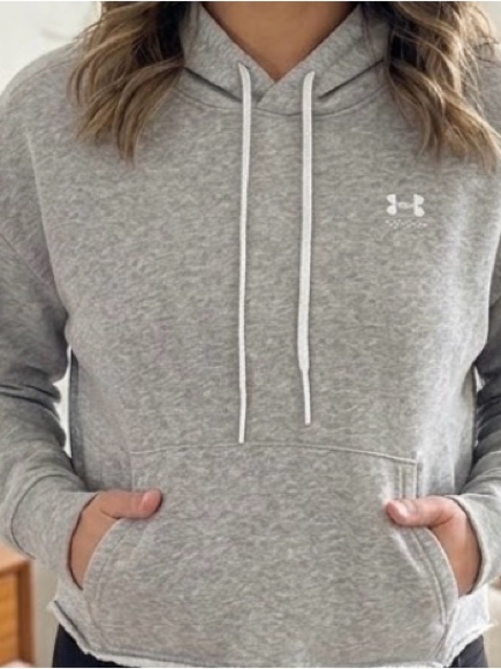 Under Armour Women's Light Gray Pullover Hoodie Sweatshirt